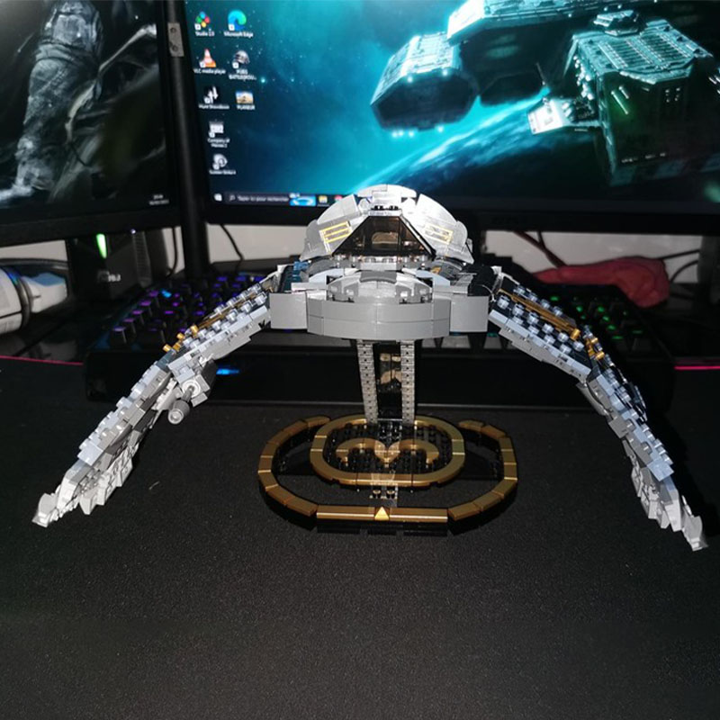 745pcs MOC Space DEATH GLIDER  - Art Craft Idea 评论和价格